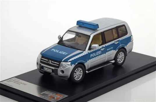 1:43 Premium X Mitsubishi Pajero 2012 LWB 4x4 Polizei German Police (Ixo PRD504) - 0