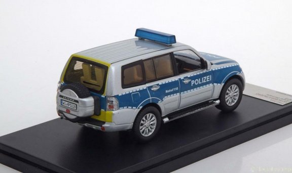 1:43 Premium X Mitsubishi Pajero 2012 LWB 4x4 Polizei German Police (Ixo PRD504) - 1