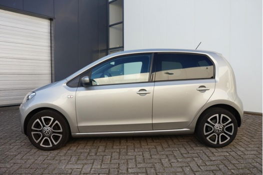 Volkswagen Up! - 1.0 60pk High Up 5.drs | Airco | Electr. ramen | LM velgen - 1