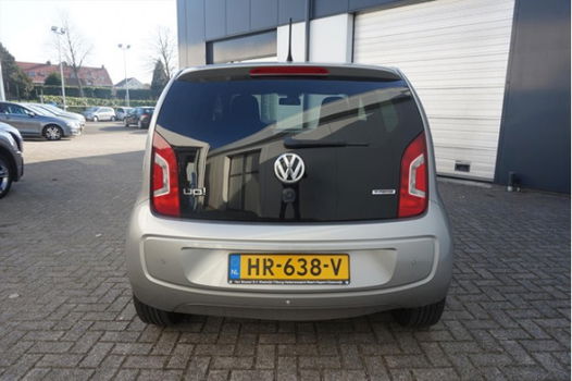 Volkswagen Up! - 1.0 60pk High Up 5.drs | Airco | Electr. ramen | LM velgen - 1