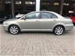 Toyota Avensis - 2.0 VVTi Executive NL AUTO / 1E EIGENAAR / NAP / TOPSTAAT / AUTOMAAT / - 1 - Thumbnail