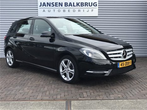 Mercedes-Benz B-klasse - 180 Ambition NAVI/XENON - 1