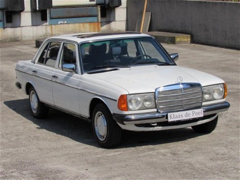 Mercedes-Benz 200-280 (W123) - 200-serie (240 D automaat dak 84.000 km - 1