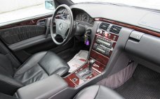 Mercedes-Benz E-klasse - 230 Avantgarde Elegance leder memory dak climate