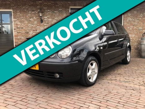 Volkswagen Polo - 1.2-12V Comfortline -5 Deurs- Nieuwe APK- LM Velgen - 1