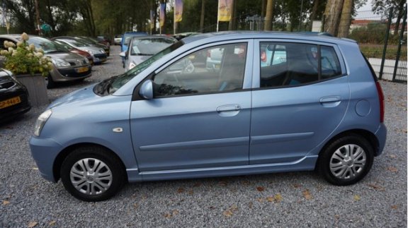 Kia Picanto - 1.1 X-tra hele nette Picanto Airco dist riem vervangen 91 - 1