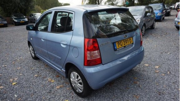 Kia Picanto - 1.1 X-tra hele nette Picanto Airco dist riem vervangen 91 - 1