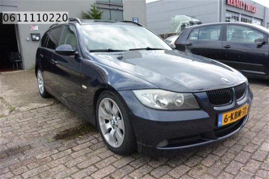 BMW 3-serie Touring - 320d pano , leer , autom - 1