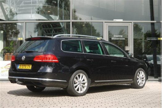 Volkswagen Passat Variant - 1.4 TSI Highline 118KW NL-Auto Nav/PDC/Climate/Leder - 1