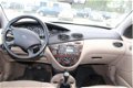 Ford Focus - 1.6-16V Ghia meeneemprijs, radio, elektrische ramen, trekhaak, meeneemprijs - 1 - Thumbnail