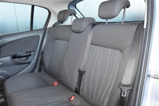 Opel Corsa - 1.0-12V Essentia 5-deurs Airco PDC Inruil mogelijk - 1