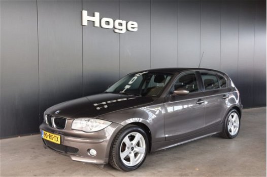 BMW 1-serie - 120i Automaat Airco Cruise control Licht metaal Inruil mogelijk - 1