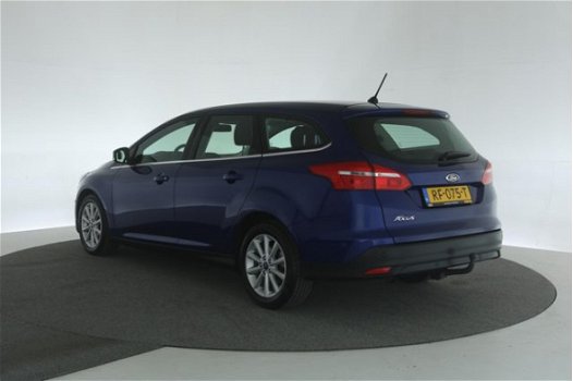 Ford Focus Wagon - (J) 1.5 TDCI Titanium [ Navi Park-assist ] - 1