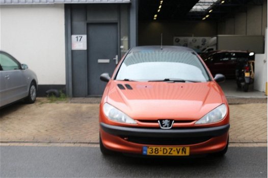 Peugeot 206 - 1.1 XR Nieuwe APK Nieuwe Distributieriem - 1