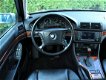 BMW 5-serie Touring - 525i Executive | Navigatie | Lederen bekleding | Trekhaak - 1 - Thumbnail