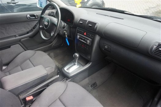 Audi A3 - 1.6 Attraction Automaat/Airco/Cruise/Nieuw Apk - 1