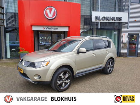 Mitsubishi Outlander - 2.4 Inspire 2WD Special Edition Trekhaak 1600KG Trekgewicht - 1