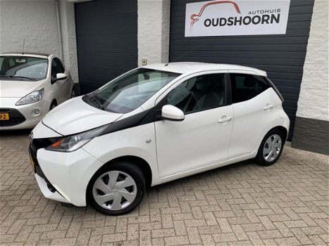 Toyota Aygo - 1.0 VVT-i x-play AIRCO - 1