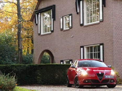 Alfa Romeo Giulietta - 1.4 Turbo 150PK Sportstoelen Pack/Carbon/Nieuwstaat - 1