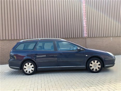 Citroën C5 Break - 1.8-16V Ligne Prestige Nieuwe APK Navi 2005 - 1