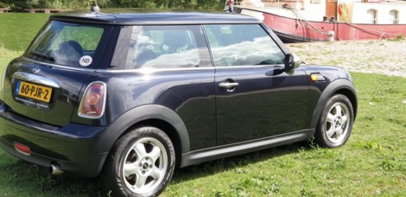 Mini Mini Cooper - 1.6 Super mooi auto nieuwe apk airco elekramen stuurbkr Cruis control cv op - 1