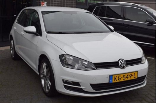 Volkswagen Golf - 1.2 TSI Trendline - 1