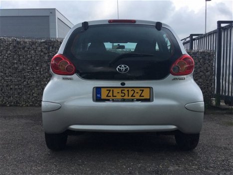 Toyota Aygo - 1.0-12V + - 1