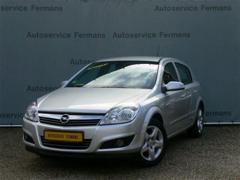 Opel Astra - 1.6-16V Automaat - 2007 - navi - PDC - 1