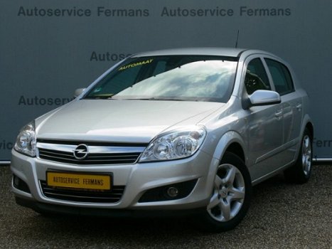 Opel Astra - 1.6-16V Automaat - 2007 - navi - PDC - 1