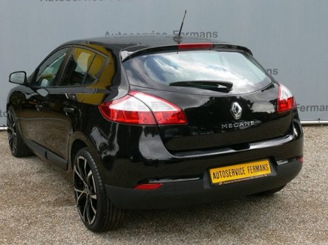 Renault Mégane - Megane 1.6-16V 101PK - 2012 - 99DKM - Navi - 19inch - 1