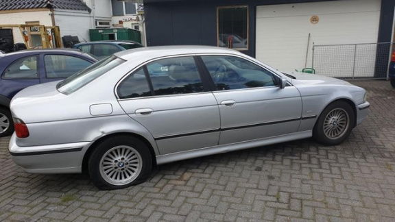 BMW 5-serie - 523i Executive klein mankement - 1