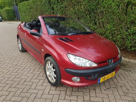 Peugeot 206 CC - 2.0-16V Airco (KOUD) APK t/m 28-03-2020 - 1