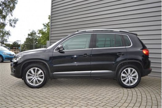 Volkswagen Tiguan - 2.0 TSI 180PK AUTOMAAT SPORT & STYLE 4-MOTION - 1