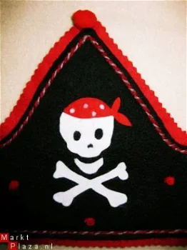 Piratenkroon met versieringen van wol en vilt - 3
