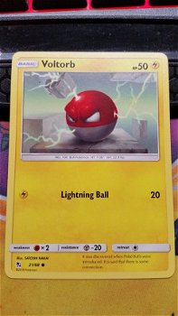 Voltorb 21/68 Sun & Moon: Hidden Fates - 1