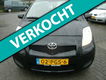 Toyota Yaris - 1.3 VVTi Comfort een oersterke yaris - 1 - Thumbnail