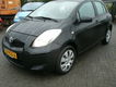 Toyota Yaris - 1.3 VVTi Comfort een oersterke yaris - 1 - Thumbnail