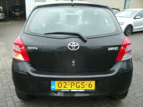 Toyota Yaris - 1.3 VVTi Comfort een oersterke yaris - 1