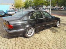 BMW 5-serie - 540I - HANDGESCHAKELD 6-BAK