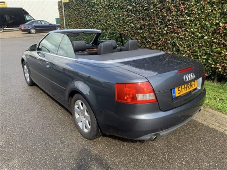 Audi A4 Cabriolet - 2.4 V6 Pro Line LEER AUTOMAAT - 1