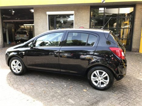 Opel Corsa - 1.2-16V '111' Edition Airco - 1