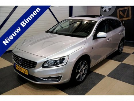 Volvo V60 - 2.0 D4 133kW/181pk Aut8 Ocean Race BNS CLIMA + CRUISE + NAVI SENSUS + OPEN DAK + SPORTST - 1