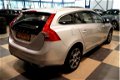 Volvo V60 - 2.0 D4 133kW/181pk Aut8 Ocean Race BNS CLIMA + CRUISE + NAVI SENSUS + OPEN DAK + SPORTST - 1 - Thumbnail