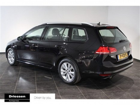 Volkswagen Golf Variant - 1.0 TSI Connected Series (Automaat) - 1