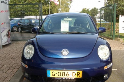 Volkswagen New Beetle - 1.4-16V Trendline - 1