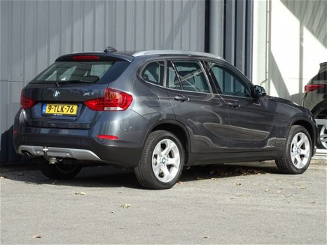 BMW X1 - 2.0d sDrive Executive Automaat | Navi - 1