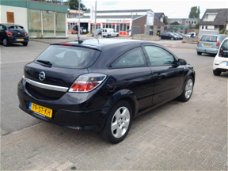 Opel Astra GTC - 1.4 Executive