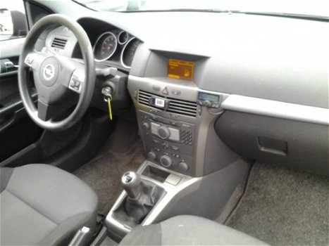 Opel Astra GTC - 1.4 Executive - 1