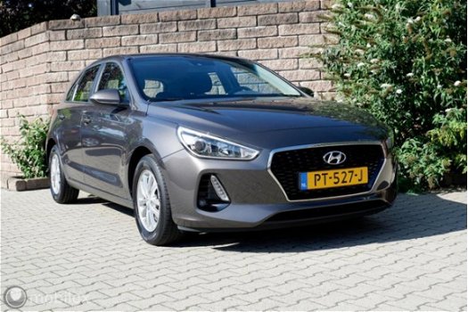 Hyundai i30 - 1.0 T-GDI 120PK Comfort cam/nav/ecc/tel/pdc/lmv15 - 1