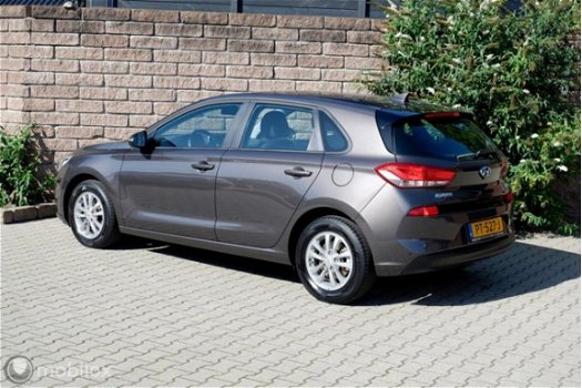 Hyundai i30 - 1.0 T-GDI 120PK Comfort cam/nav/ecc/tel/pdc/lmv15 - 1